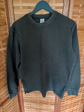 Zara Textured Black Crewneck Sweatshirt... Mens....Size Medium